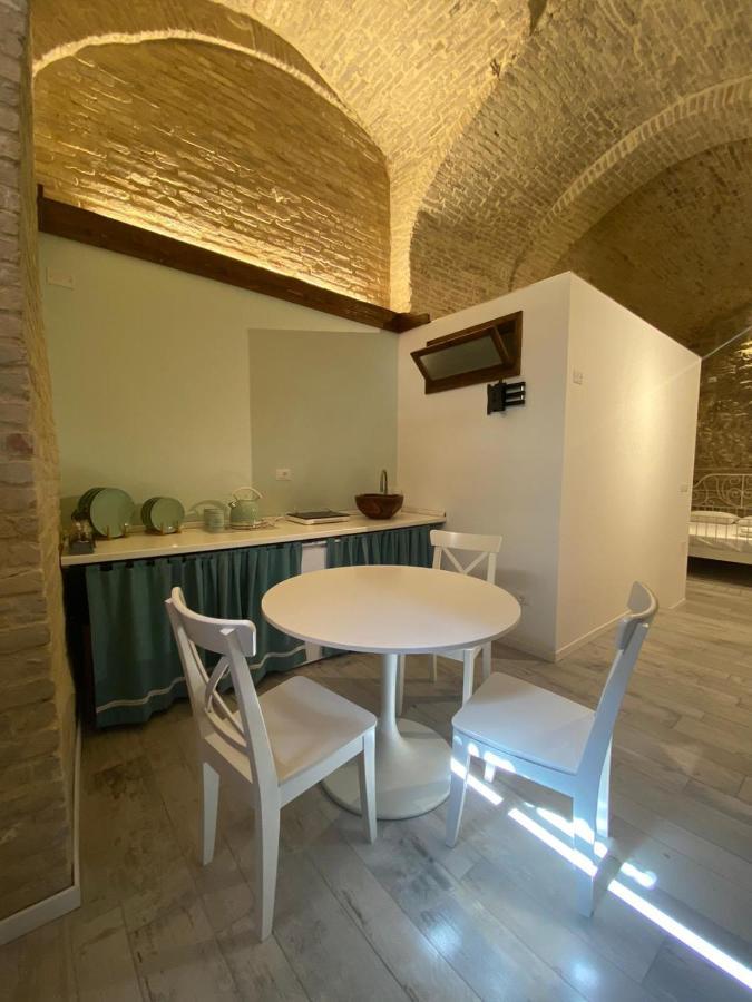 Appartamento Le volte nel borgo Termoli Esterno foto